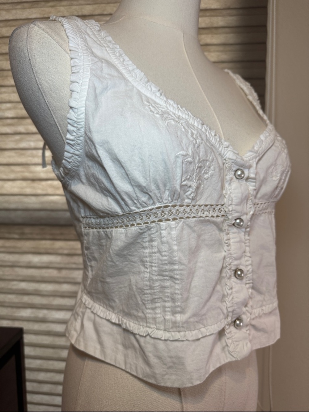 Free People Kerry Embroidered Tank. Size XS - Picture 5 of 8